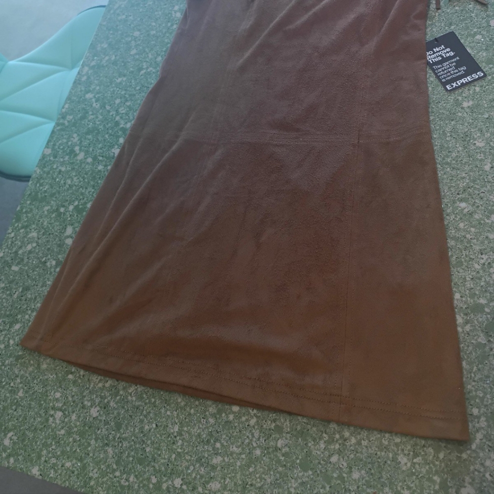 Dress - Picture 4 of 5